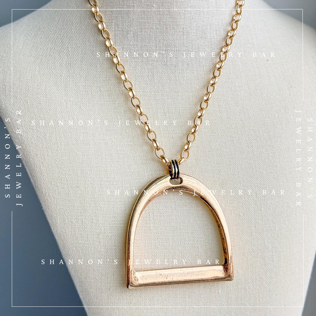Western Stirrup Necklace, Horse Stirrup Pendant, Horse Lover Gift, Cowgirl Necklace, Equestrian Jewelry, Western Jewelry, Rodeo Necklace