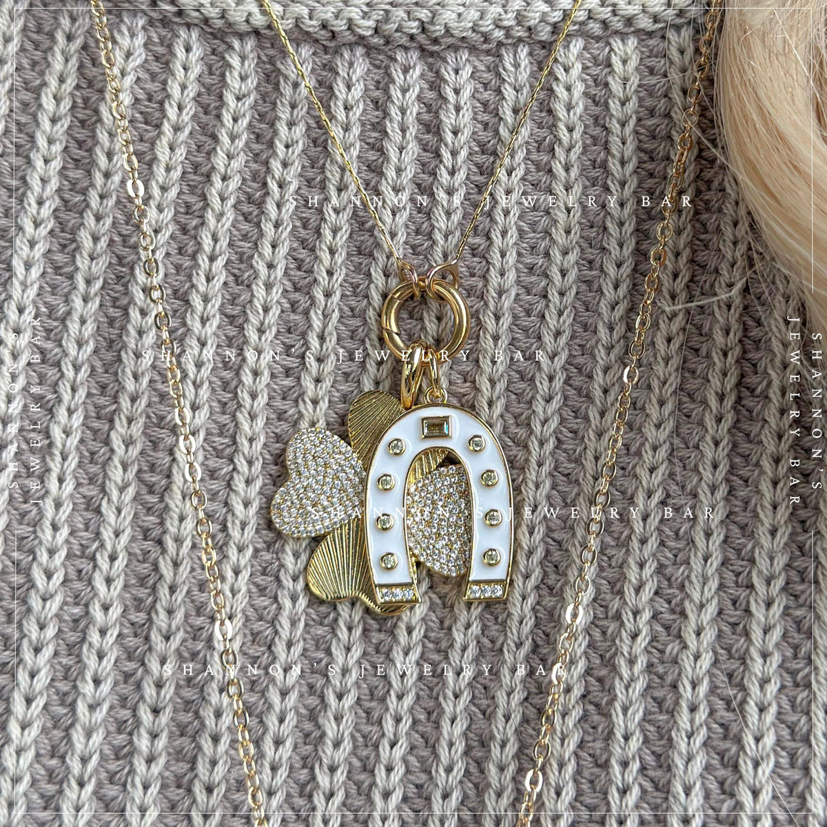 White Enamel Horseshoe Charm, Lucky Horseshoe Pendant, Gold Horseshoe Charm, Western Charm Necklace Pendant, Horse Lover Jewelry Charm