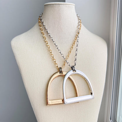 Western Stirrup Necklace, Horse Stirrup Pendant, Horse Lover Gift, Cowgirl Necklace, Equestrian Jewelry, Western Jewelry, Rodeo Necklace