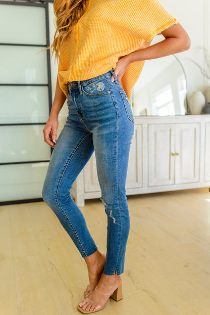 Hi-waisted Dandelion Embroidery Skinny - Shannon’s Jewelry Bar