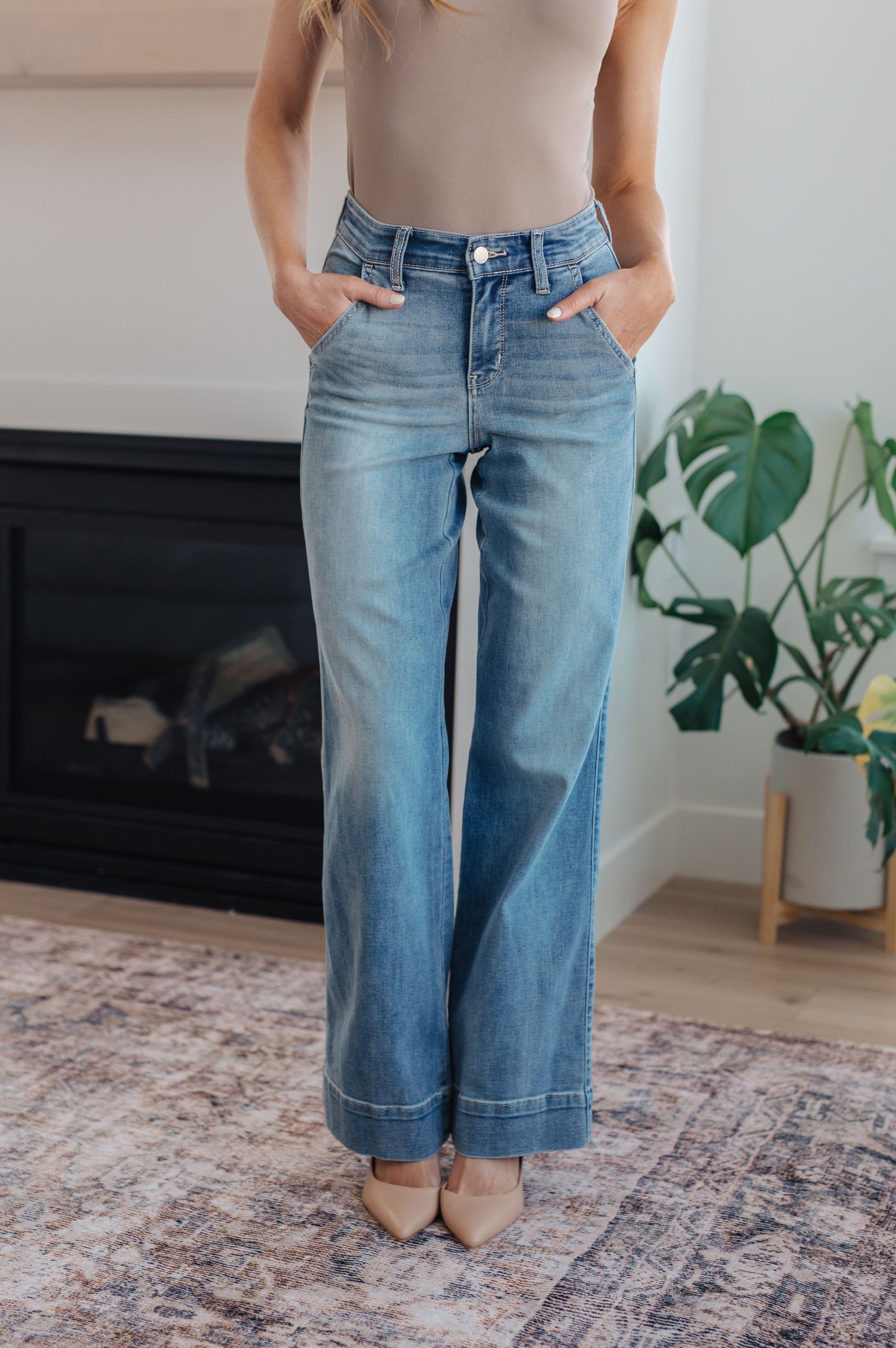 Mindy Mid Rise Wide Leg Jeans - Shannon’s Jewelry Bar